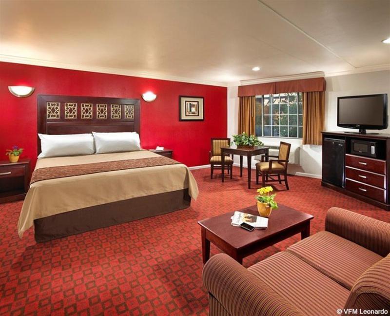 Studio Inn & Suites At Promenade Downey Kültér fotó